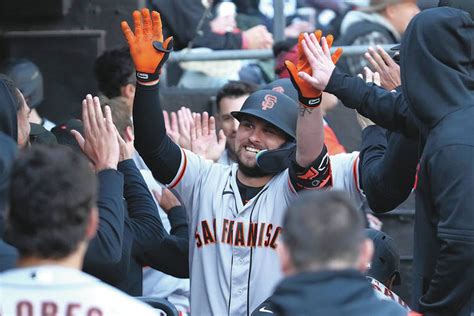 SF Giants slug 5 more homers to clinch series win over White Sox, return home on positive note